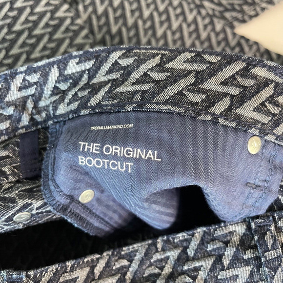 7 For All Mankind Original Bootcut All Over Logo Blue Jeans Women's 30 $248 New - Picture 14 of 16